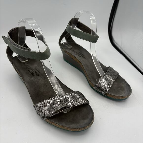 Naot Sandals Womens‎ Size 9 EU 40 Pixie Silver Green Leather Ankle Strap Wedge - Picture 1 of 9